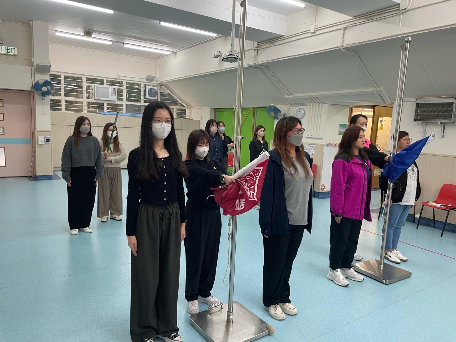 教師公民教育：到校升旗訓練