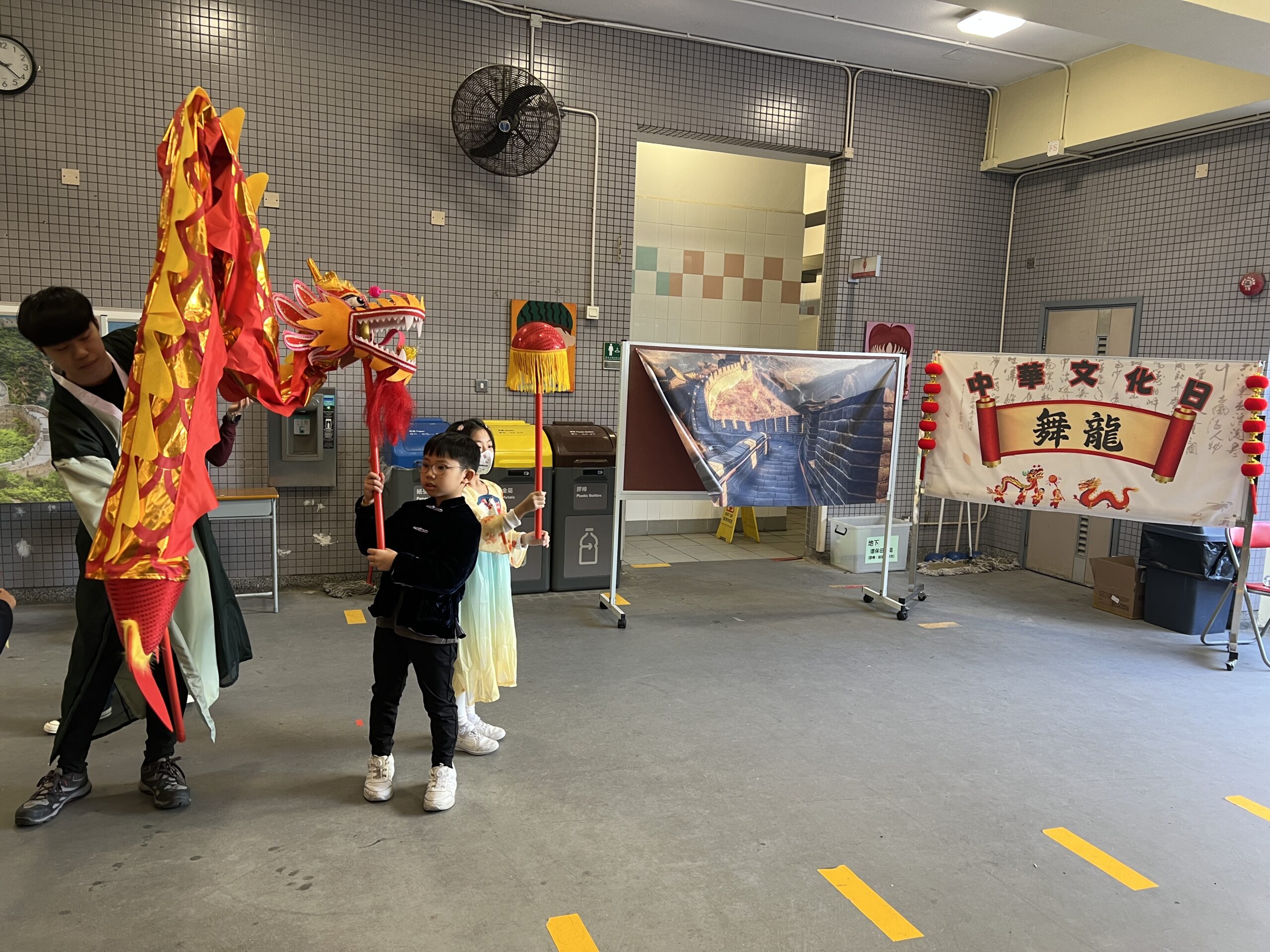 舞龍：傳統遊戲與現代校園的美好融合