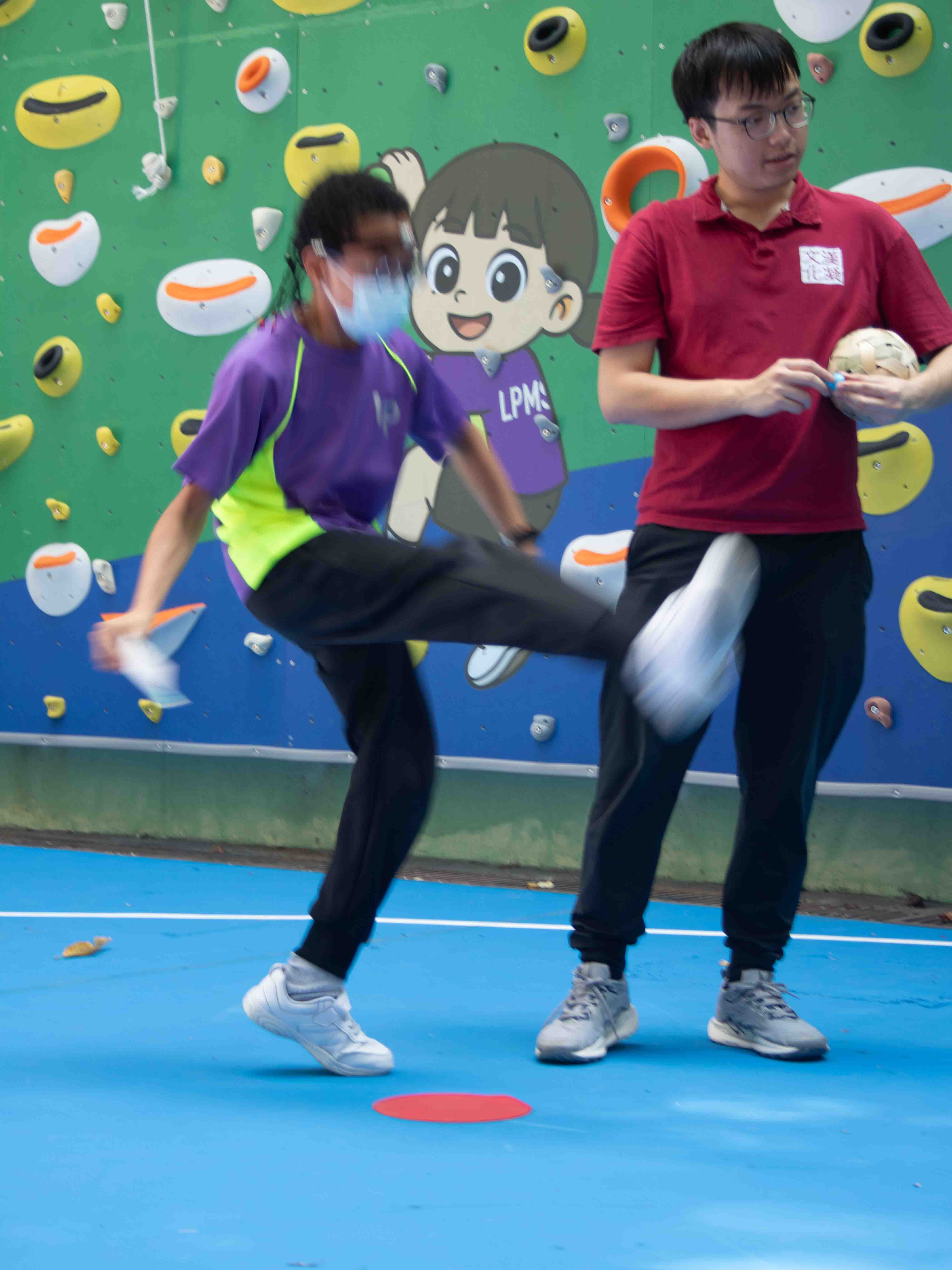 蹴鞠課間操：活力滿滿展風采