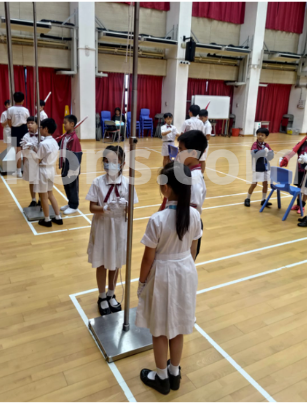 升旗與校服的禮儀