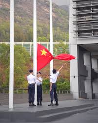 學校工程維護新理念，旗杆保養與資助並重