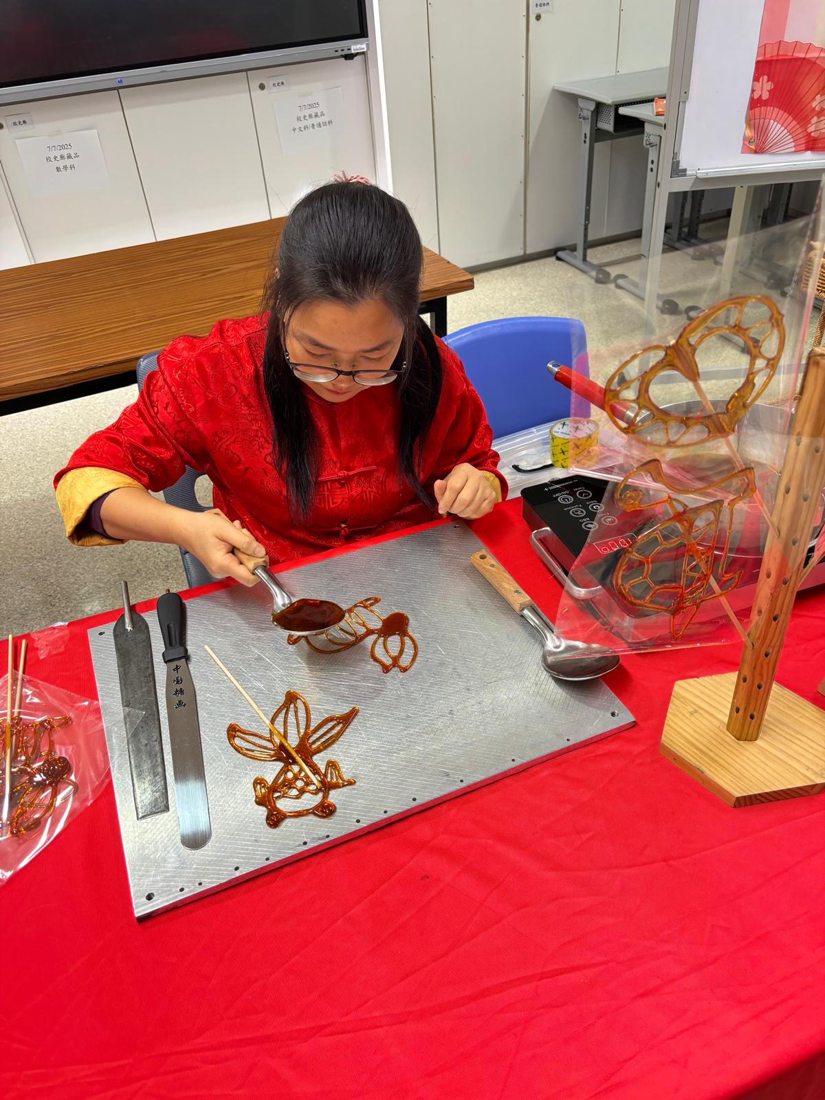 香港中學糖畫到會服務，用傳統小食豐富校園文化生活