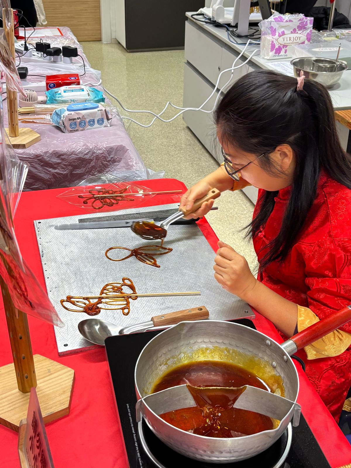 為什麼香港學校都選擇我們的糖畫到會服務？