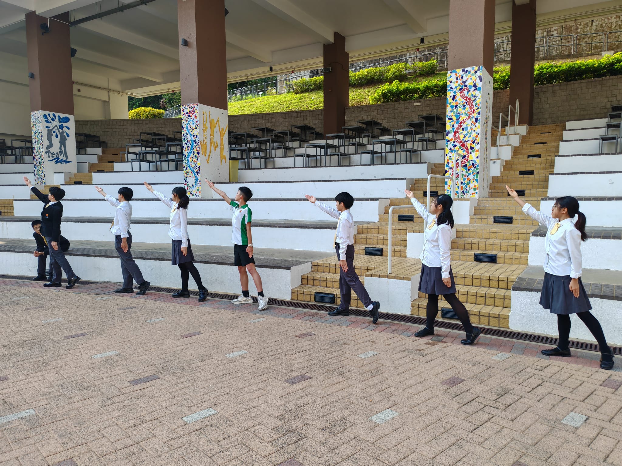 到校升旗訓練:培養學生歸屬感與國民教育的重要一環